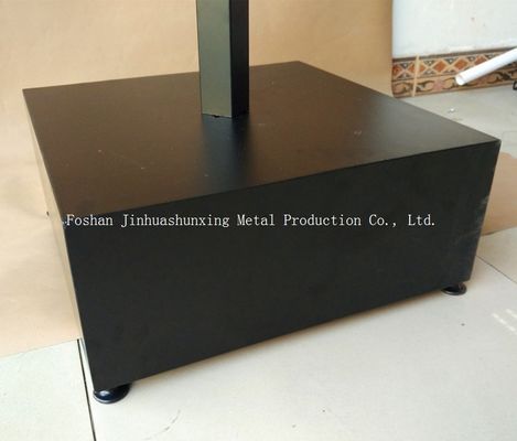 L700 মিমি ডাব্লু 700 মিমি গাড়ী এক্সেসরিজ ডিসপ্লে রাক, হেলমেট ডিসপ্লে হুকের সাথে দাঁড়িয়েছে